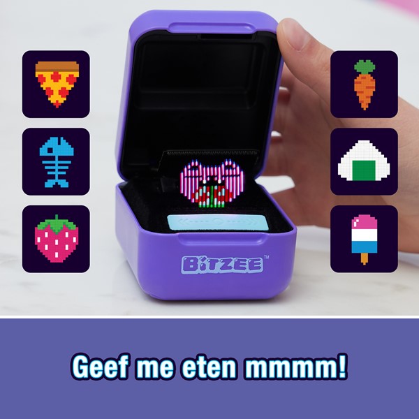 Foto van speelgoed Bitzee_Interactive Digital Pet_Spinmaster-speelsituatie_232.jpg